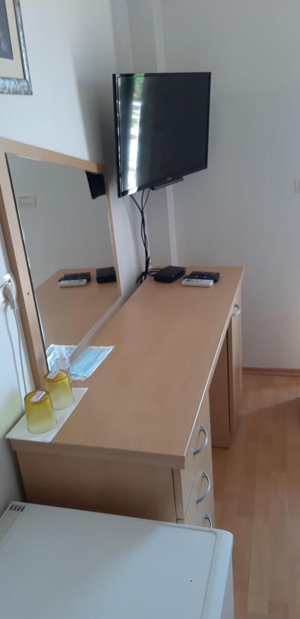 Apartments & Rooms Villa Adamovic Umag Bagian luar foto