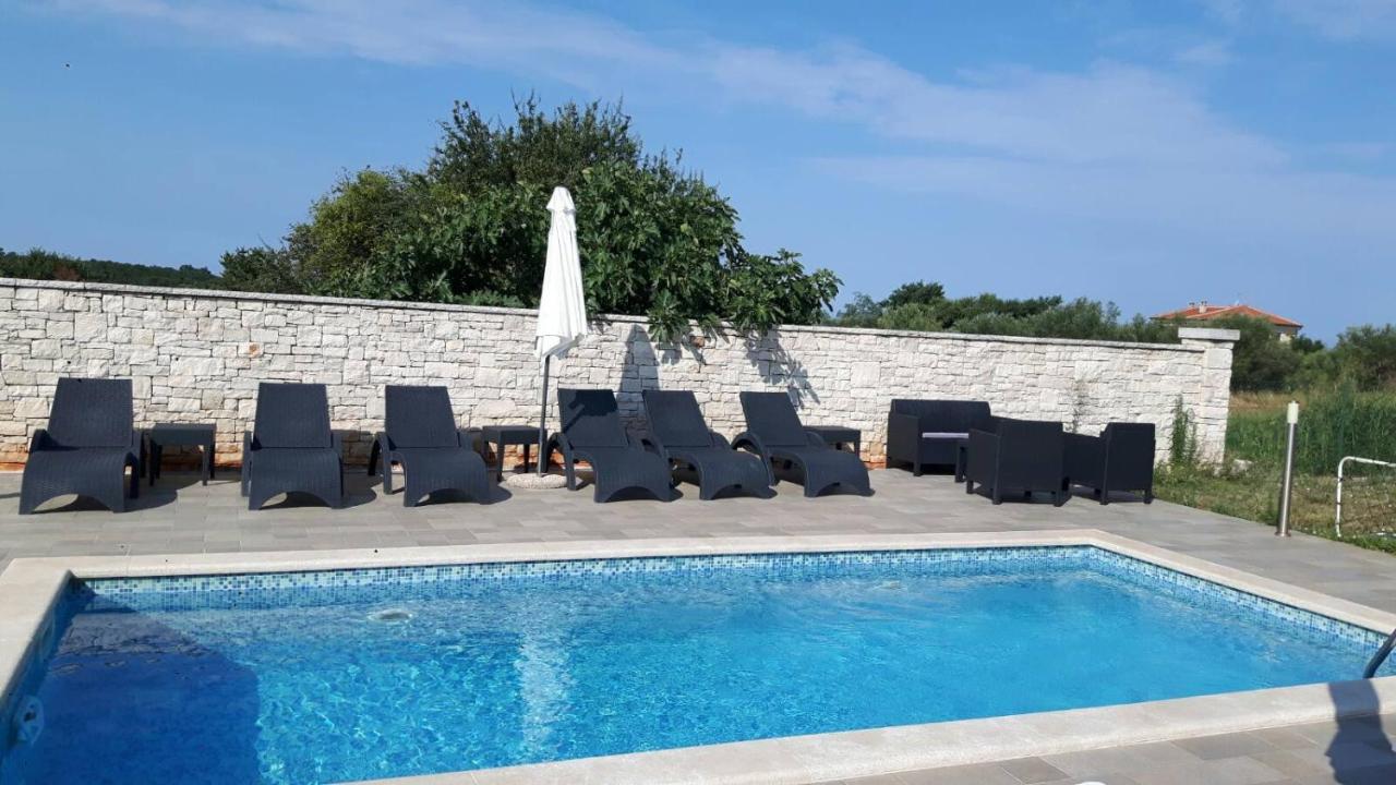 Apartments & Rooms Villa Adamovic Umag Ruang foto