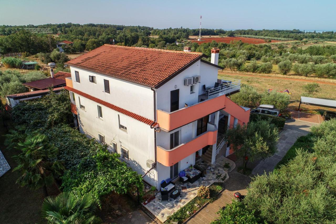 Apartments & Rooms Villa Adamovic Umag Bagian luar foto