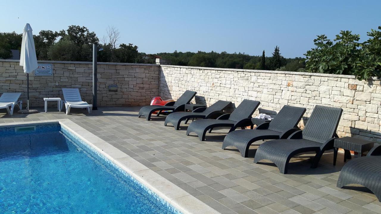 Apartments & Rooms Villa Adamovic Umag Bagian luar foto